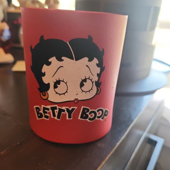 Vintage Betty Boop koozie/coozie can cooler. BENEFITS RESCUE DOGS - Picture 1 of 10